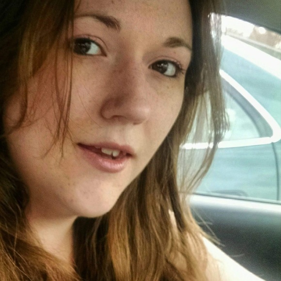 Meet your Posher, Niki - Picture 5 of 8